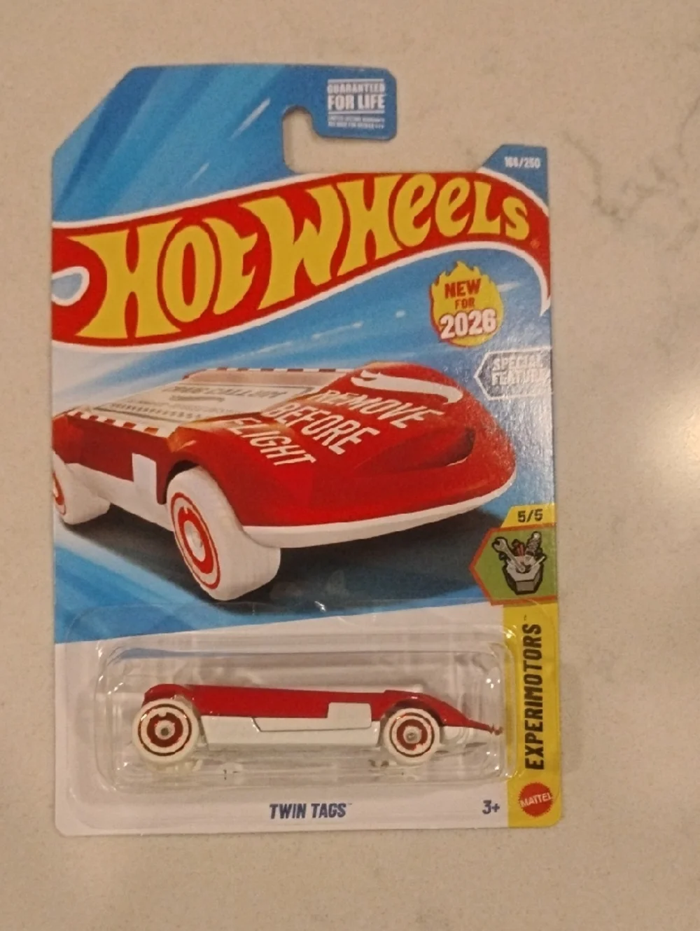 Mattel Hot Wheels Twin Tags Red & White Die-Cast Car And Luggage Tag!